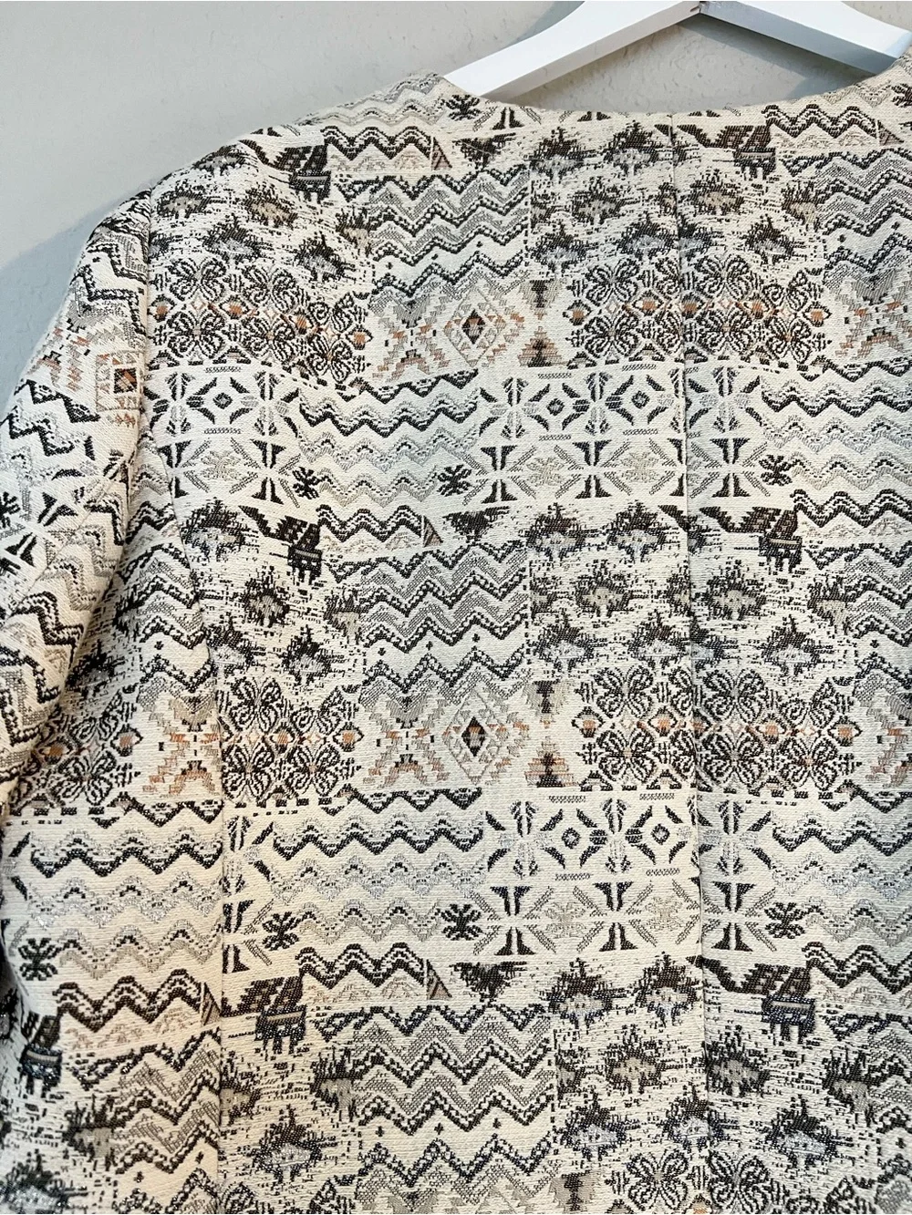 Tahari Arthur S. Levine 18W Open Front Tapestry Jacket Boho Southwestern Blazer